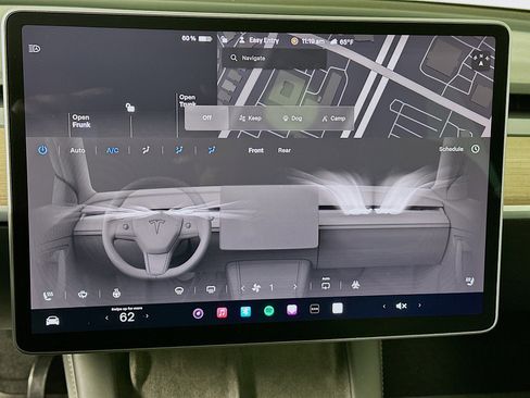 Used 2023 Tesla Model Y Performance image 22