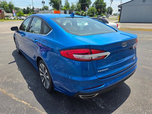 Used 2020 Ford Fusion SE AWD/4WD image 4