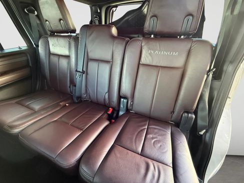 Used 2015 Ford Expedition Platinum AWD/4WD image 13