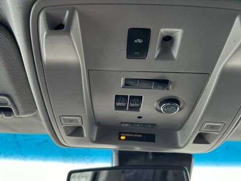 Used 2016 Cadillac Escalade ESV Premium image 53