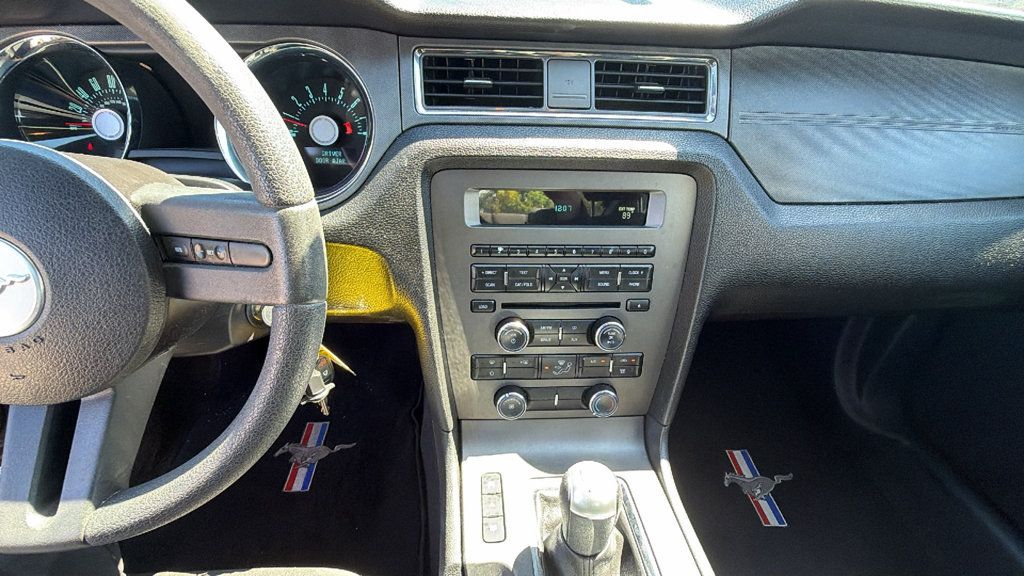 Used 2011 Ford Mustang Coupe RWD image 20
