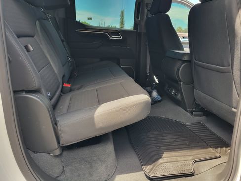 Certified 2024 Chevrolet Silverado 1500 LT AWD/4WD image 35
