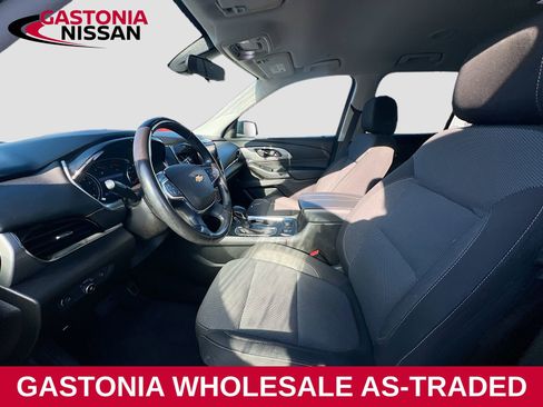 Used 2021 Chevrolet Traverse LT image 20