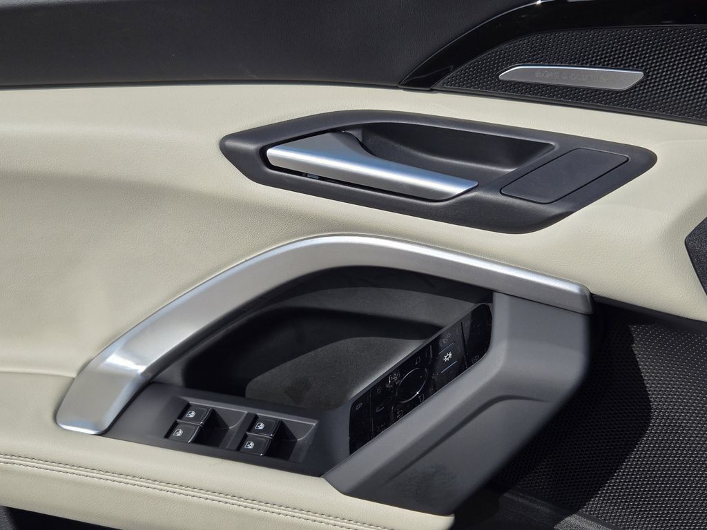 Certified 2025 Audi Q5 Prestige AWD/4WD image 27