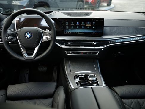 New 2026 BMW X5 xDrive50e w/ Climate Comfort Package image 26