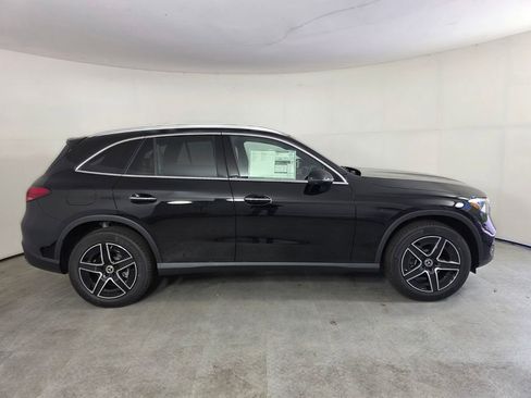 New 2026 Mercedes-Benz GLC 300 image 3