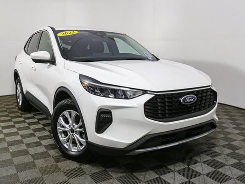 Used 2023 Ford Escape Active w/ Tech Pack #2 image 3