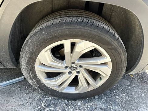Used 2023 Volkswagen Atlas SE AWD/4WD image 21