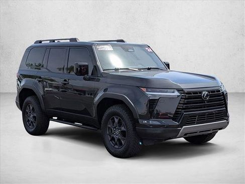 Used 2024 Lexus GX 550 AWD/4WD image 3