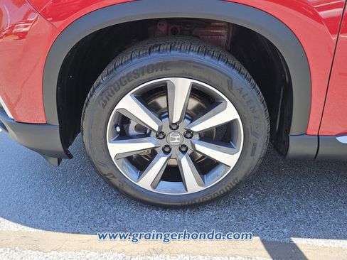 Certified 2023 Honda Pilot Elite image 9