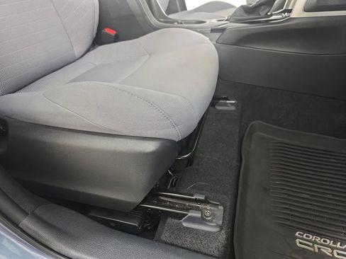 Used 2023 Toyota Corolla Cross AWD Hybrid image 29
