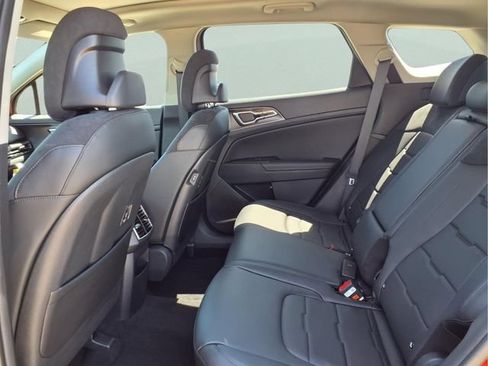 New 2026 Kia Sportage SX AWD/4WD image 18