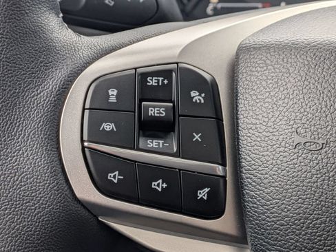 Used 2024 Ford Explorer XLT w/ Equipment Group 202A AWD/4WD image 12