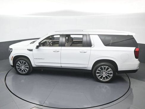 Used 2026 GMC Yukon XL Denali w/ Denali Reserve Package AWD/4WD image 61