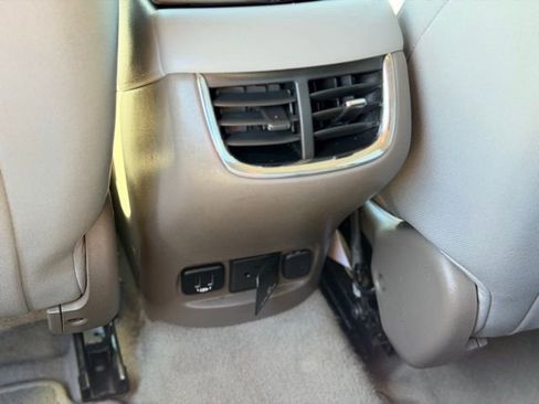 Used 2016 Chevrolet Malibu LT image 23