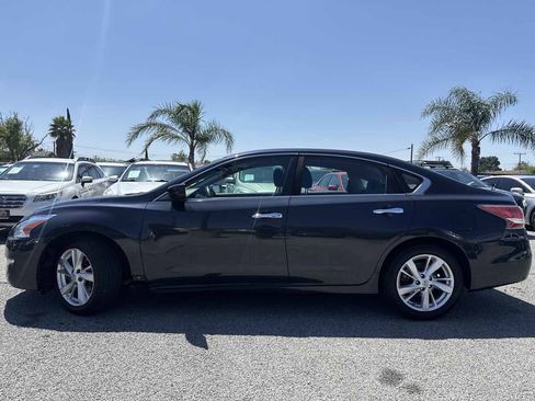 Used 2015 Nissan Altima 2.5 SV FWD image 5