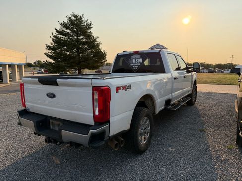 Used 2023 Ford F250 XLT w/ FX4 Off-Road Package AWD/4WD image 10