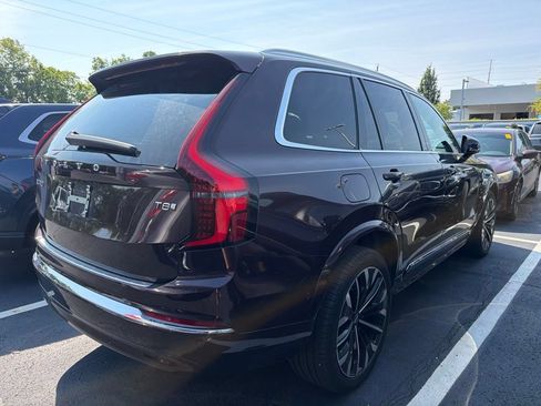 Used 2025 Volvo XC90 T8 Plus w/ Protection Package AWD/4WD image 3