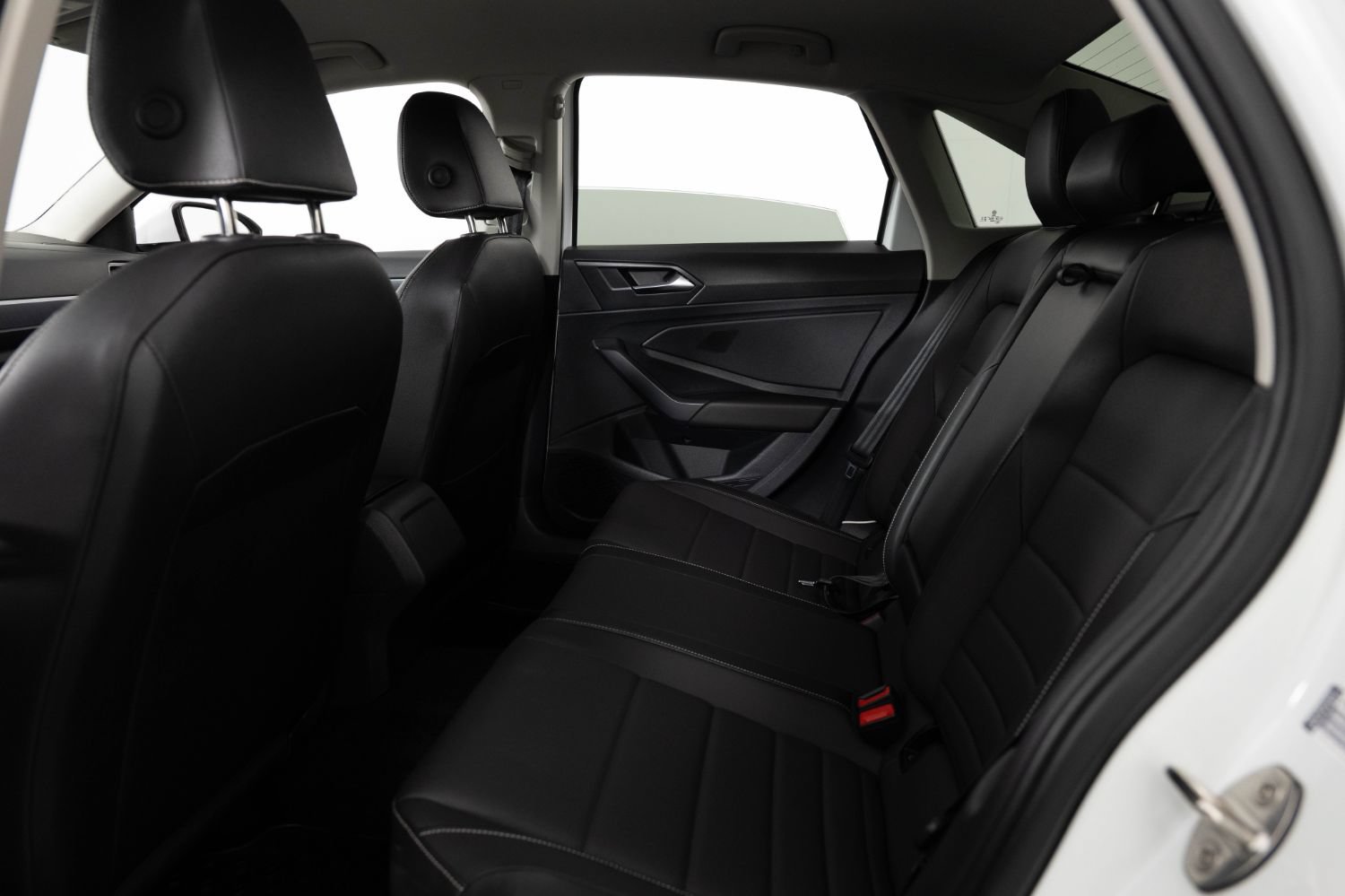 Used 2024 Volkswagen Jetta SE FWD image 17