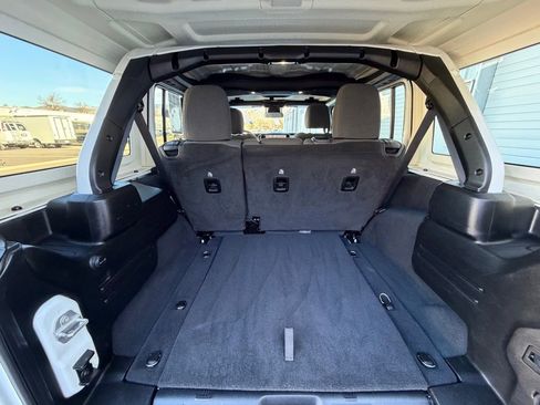 Used 2024 Jeep Wrangler Unlimited Sport AWD/4WD image 13