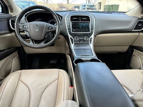 Used 2016 Lincoln MKX Reserve w/ Climate Package image 15