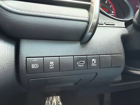 Used 2019 Toyota Camry XSE FWD image 25
