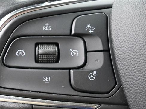 Used 2023 Buick Envision Essence AWD/4WD image 13