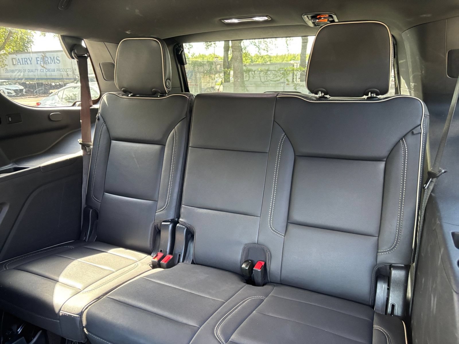 Used 2023 Chevrolet Tahoe Premier AWD/4WD image 31