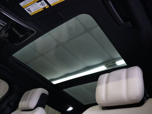 Used 2022 Land Rover Range Rover Sport HST image 23