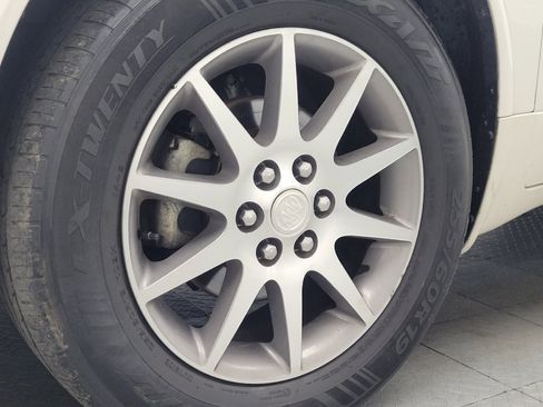Used 2015 Buick Enclave Leather FWD image 31