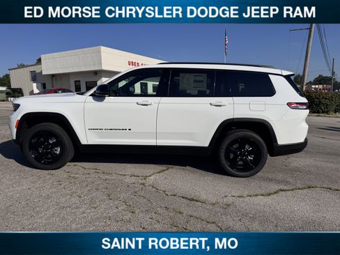 New 2025 Jeep Grand Cherokee L Altitude AWD/4WD image 8
