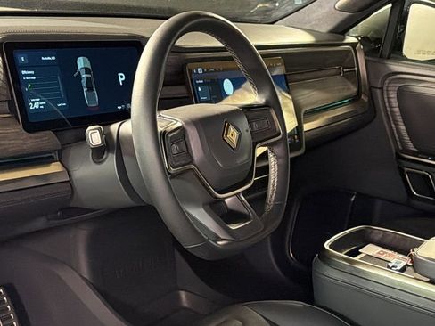 Used 2022 Rivian R1T Launch Edition image 22