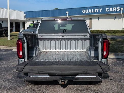 Used 2025 GMC Sierra 1500 SLT AWD/4WD image 12