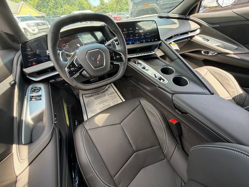 New 2027 Chevrolet Corvette Stingray Coupe w/ 1LT RWD image 3