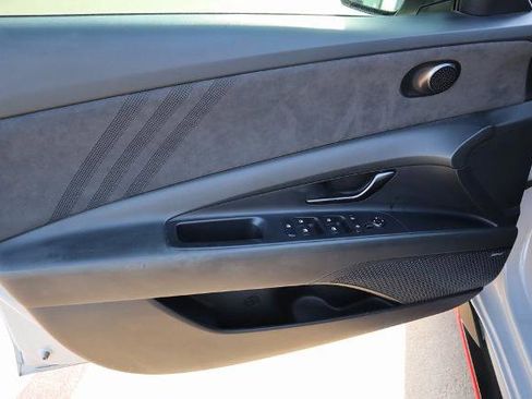 Used 2022 Hyundai Elantra N image 15