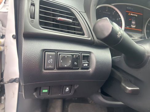 Used 2019 Nissan Sentra S image 19