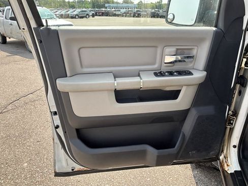 Used 2009 Dodge Ram 1500 Truck SLT w/ Light Group AWD/4WD image 14