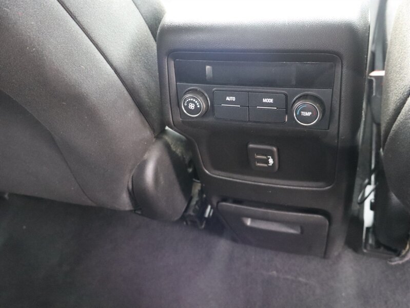 Used 2019 GMC Acadia SLE w/ Driver Alert Package I FWD image 12