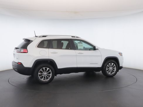 Used 2019 Jeep Cherokee Latitude Plus image 26