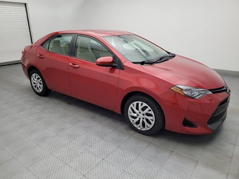 Used 2018 Toyota Corolla LE FWD image 11