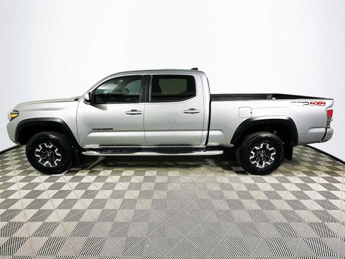 Used 2021 Toyota Tacoma TRD Off-Road w/ TRD Premium Off Road Package image 4