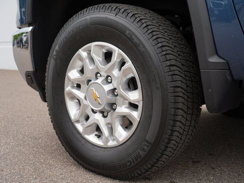Used 2024 Chevrolet Silverado 3500 LT w/ All Star Edition AWD/4WD image 32
