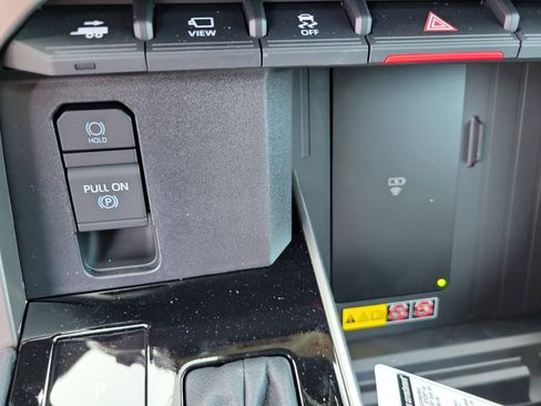 New 2026 Toyota Tundra Limited AWD/4WD image 18