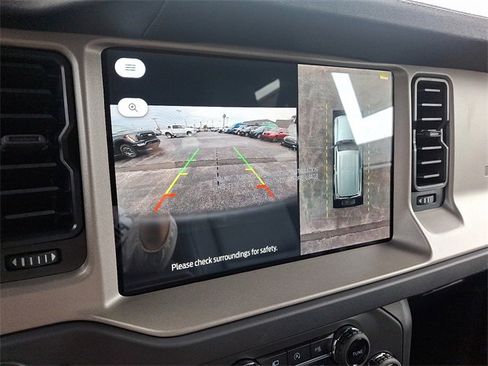 New 2025 Ford Bronco Outer Banks image 13