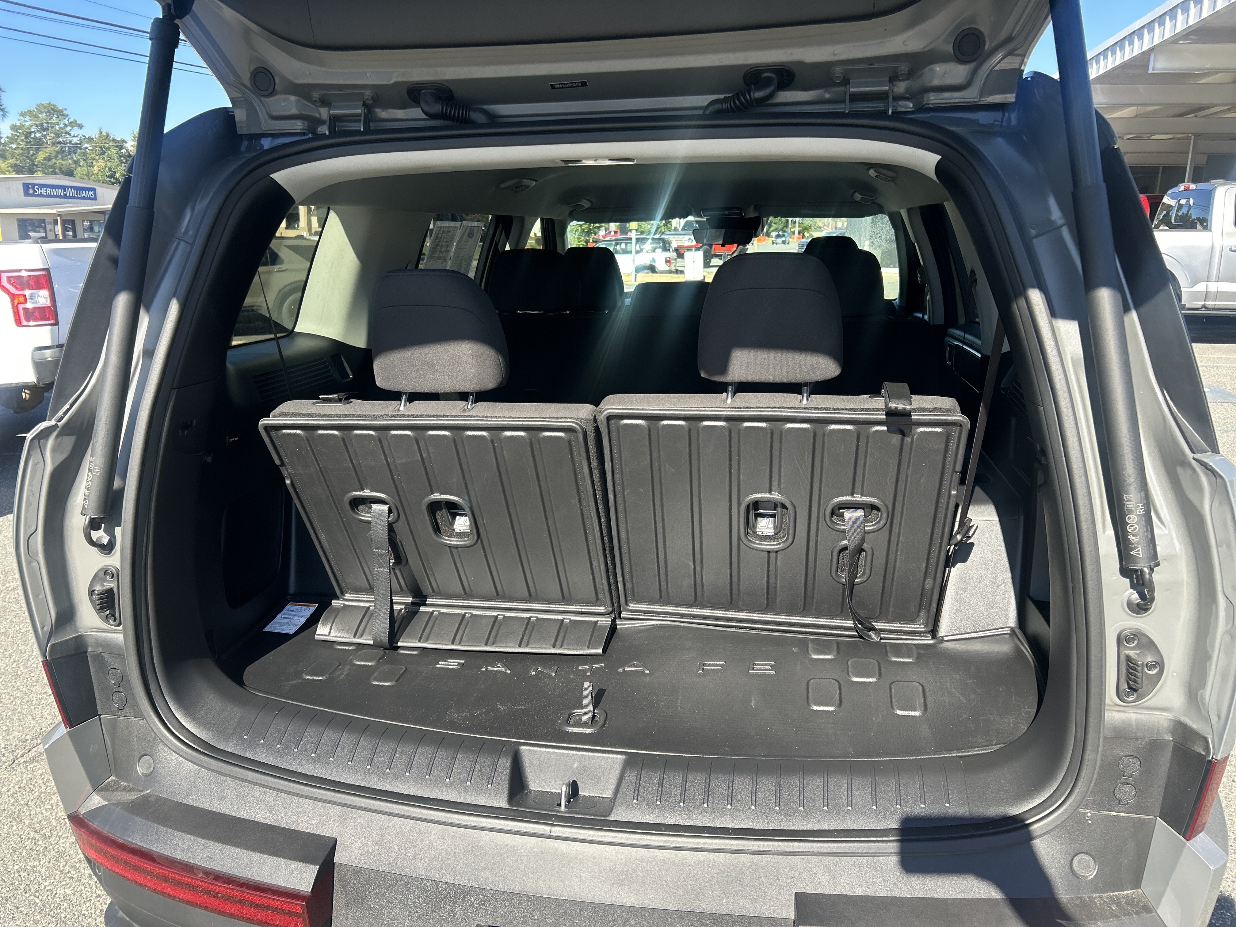 Used 2026 Hyundai Santa Fe SE FWD image 16