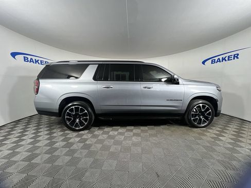 Certified 2024 Chevrolet Suburban RST w/ Luxury Package AWD/4WD image 9