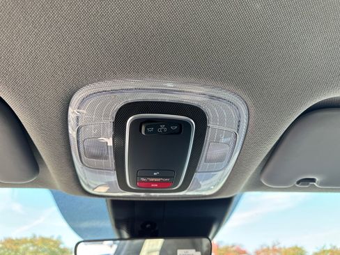 New 2025 Hyundai Elantra SEL image 19