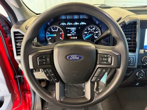 Used 2022 Ford F350 XLT w/ XLT Premium Package image 21