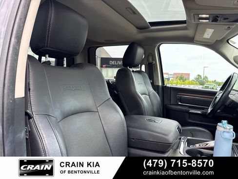 Used 2016 RAM 1500 Laramie w/ Convenience Group AWD/4WD image 9