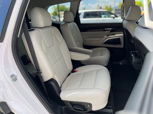 Used 2022 Kia Telluride EX w/ EX Premium Package AWD/4WD image 27